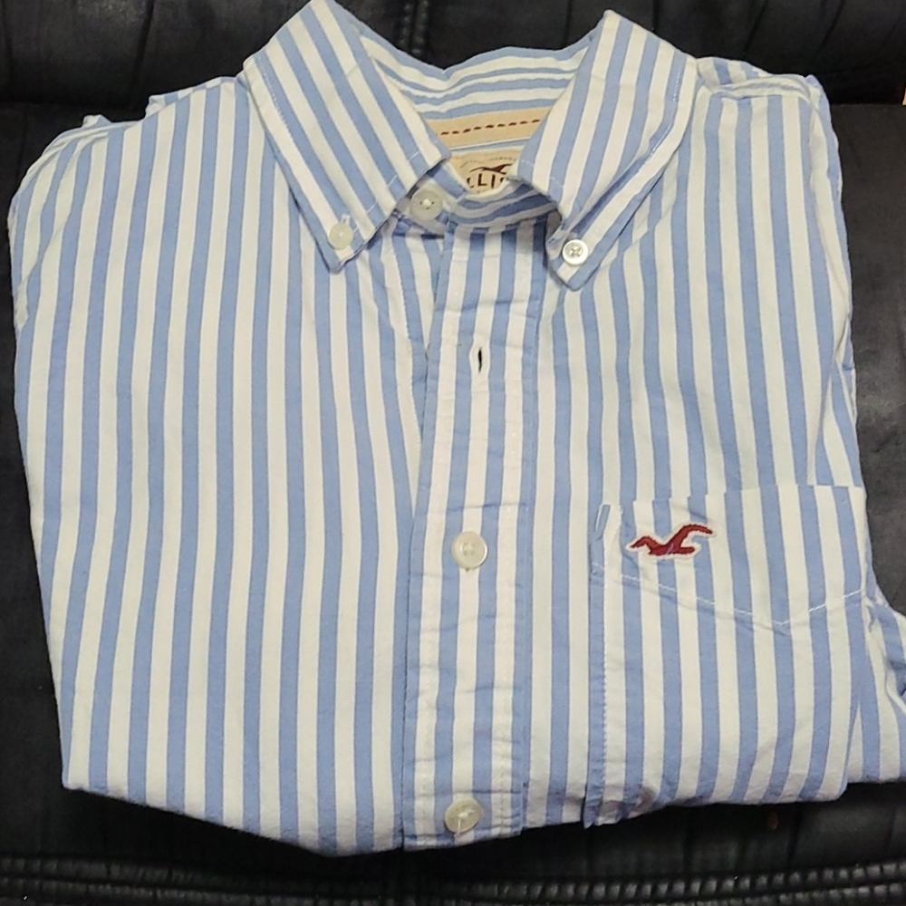 Hollister long-sleeved shirt